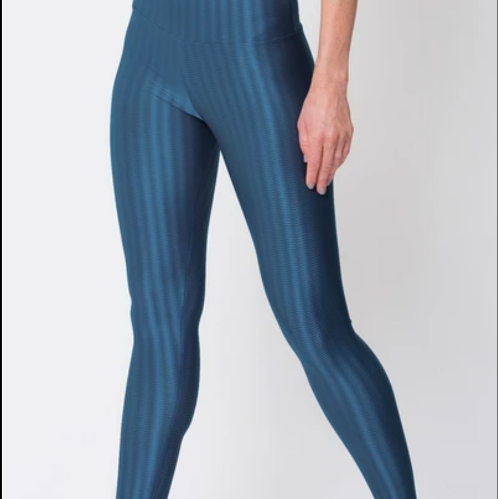 Fun/sexy squat proof tights